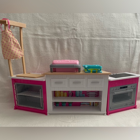 Mattel Other - Gently Used Barbie 3 Piece Ultimate Kitchen, Needs Batteries